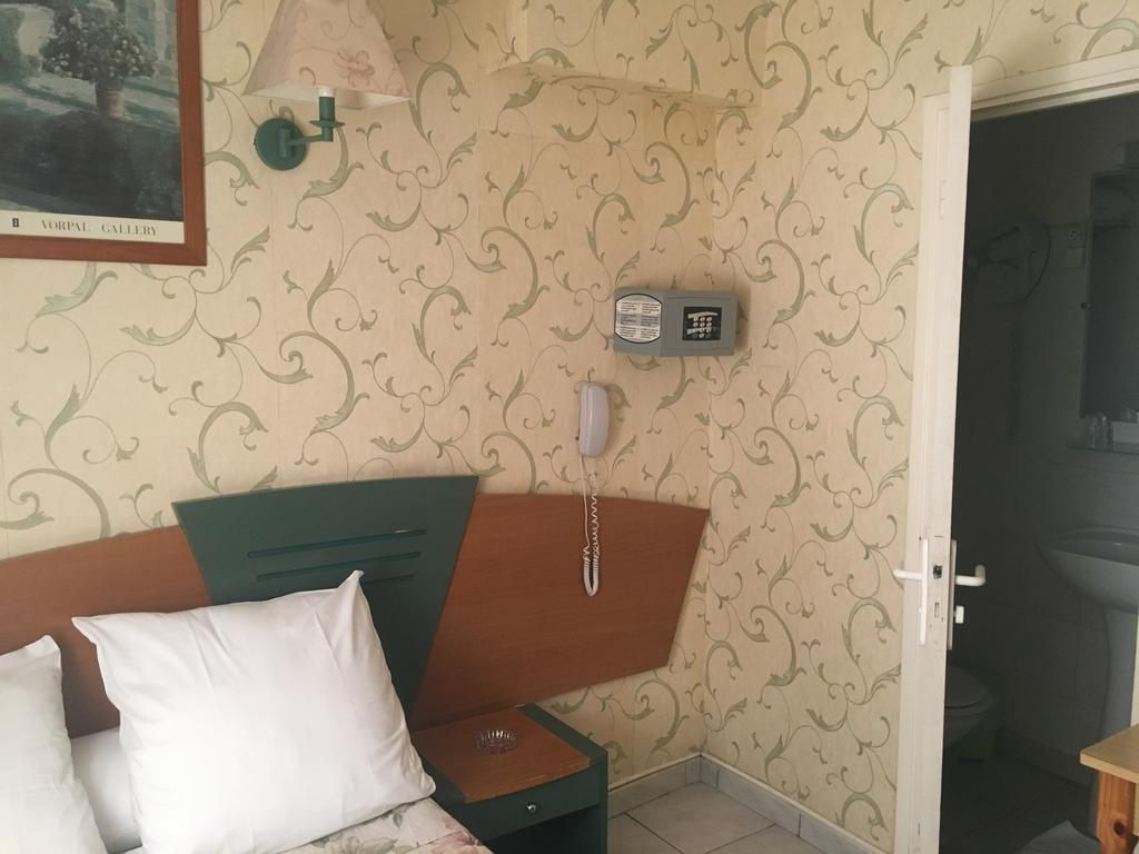 Hotel Relax Marseilles Exterior foto